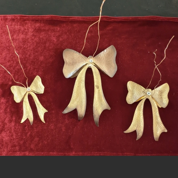 Lot of 3 Vintage 3D Gold Tin Hand Crafted Christmas Ornaments Mid-Late Century - Picture 10 of 11